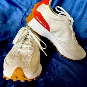 New Balance 327 style